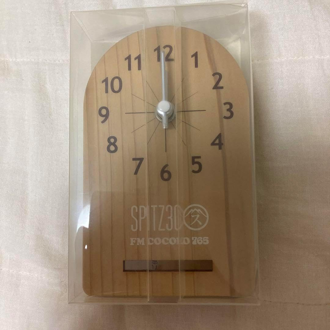 スピッツ　木製　置き時計　非売品 スピッツ 木製 置き時計 非売品 スピッツ 木製 置き時計 非売品